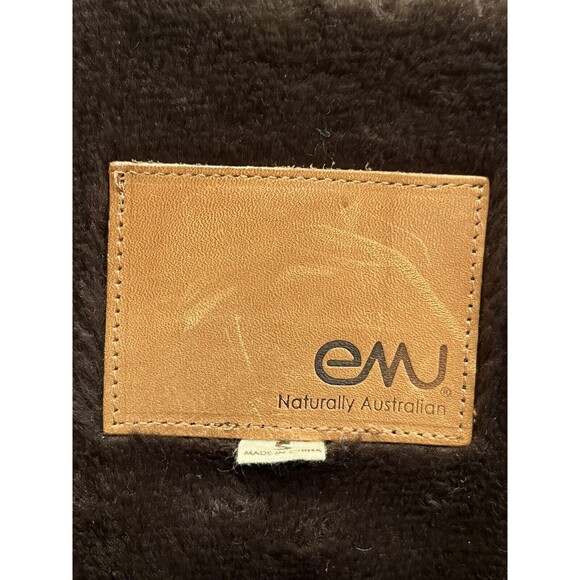 EMU Australia 100% Sheepskin Brown Leather Vest Size SMALL - Picture 7 of 16
